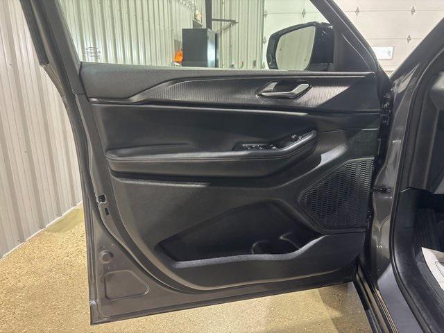 used 2024 Jeep Grand Cherokee L car, priced at $29,995