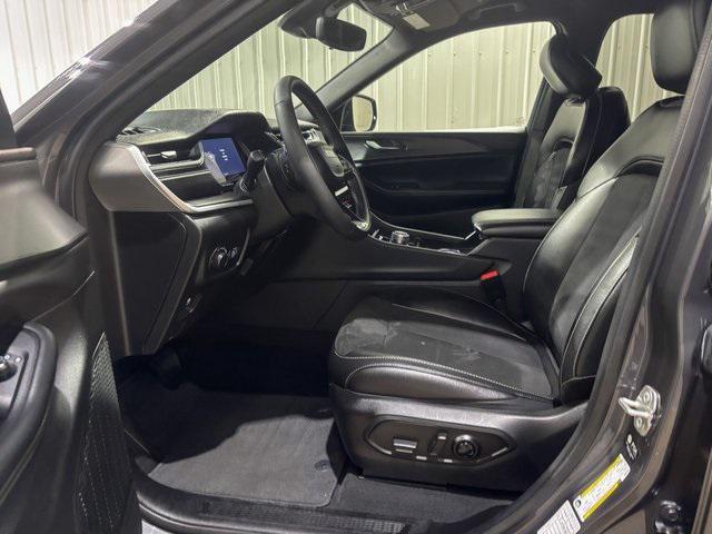 used 2024 Jeep Grand Cherokee L car, priced at $29,995