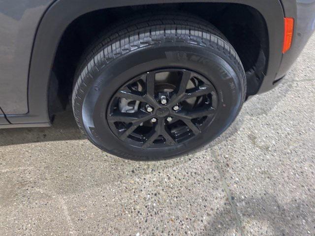 used 2024 Jeep Grand Cherokee L car, priced at $29,995