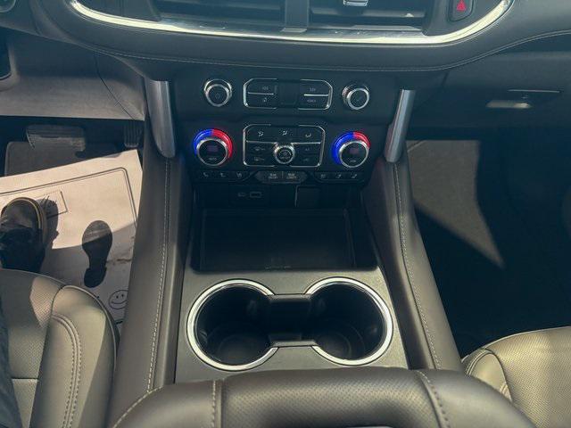 used 2022 GMC Yukon car, priced at $55,995