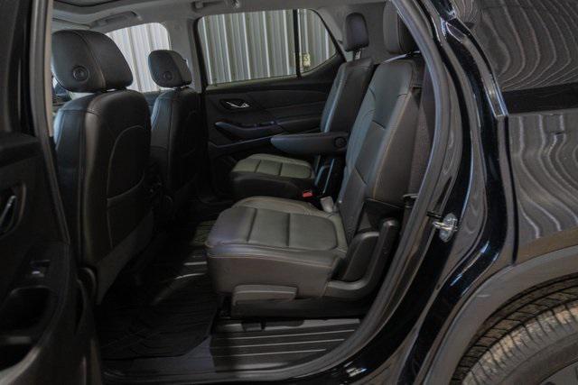 used 2021 Chevrolet Traverse car, priced at $30,341