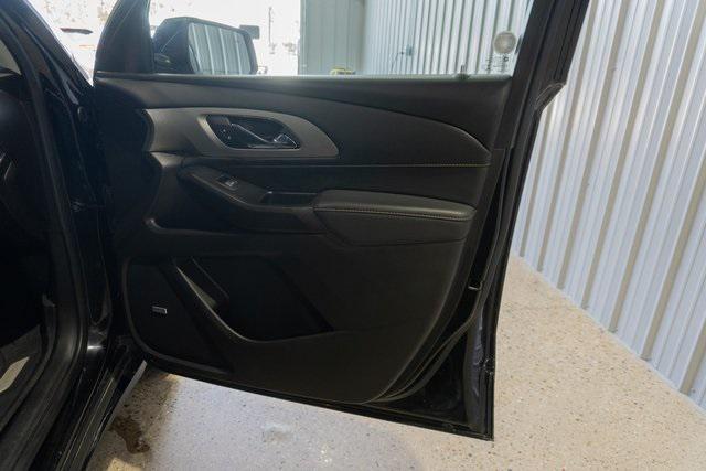 used 2021 Chevrolet Traverse car, priced at $30,341