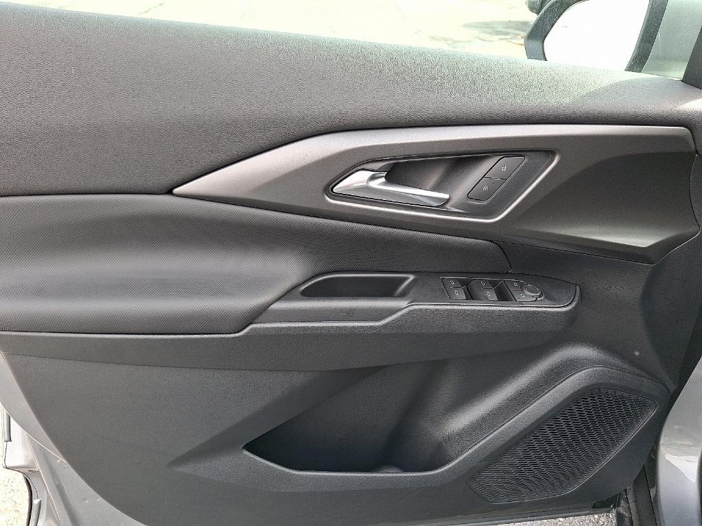 new 2026 Chevrolet Equinox EV car, priced at $39,999