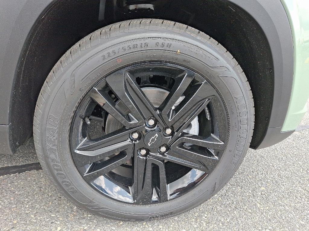 new 2025 Chevrolet Trax car, priced at $26,790