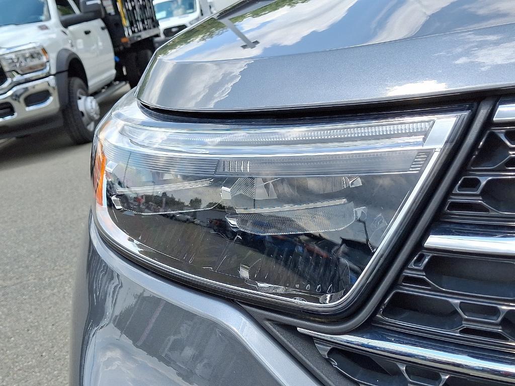 used 2024 Ford Explorer car, priced at $36,422