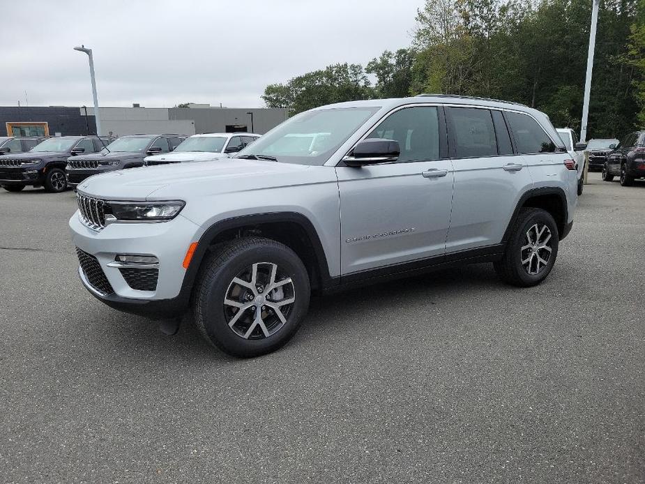 new 2024 Jeep Grand Cherokee car, priced at $51,978