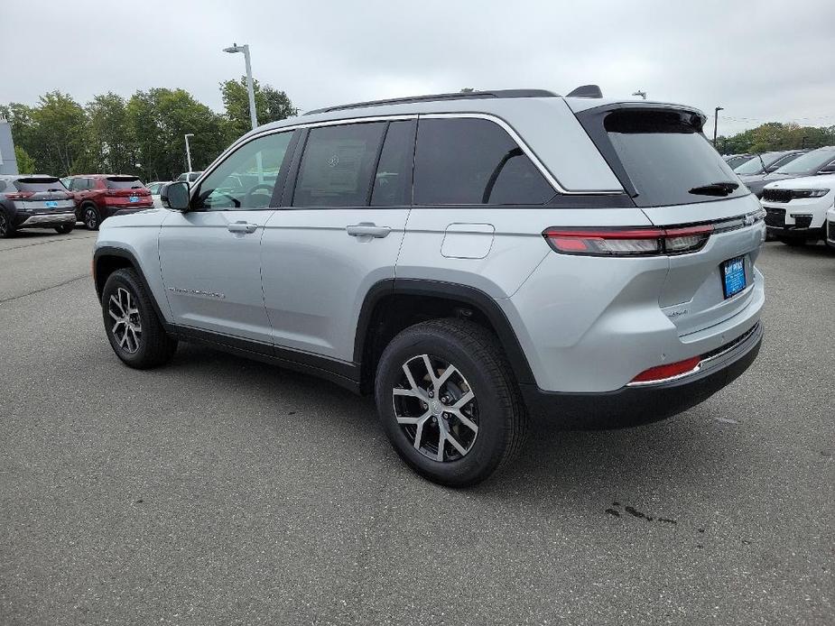 new 2024 Jeep Grand Cherokee car, priced at $51,978