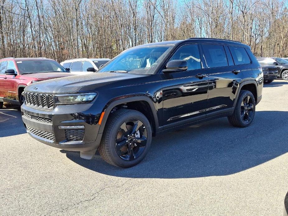 new 2024 Jeep Grand Cherokee L car, priced at $53,382