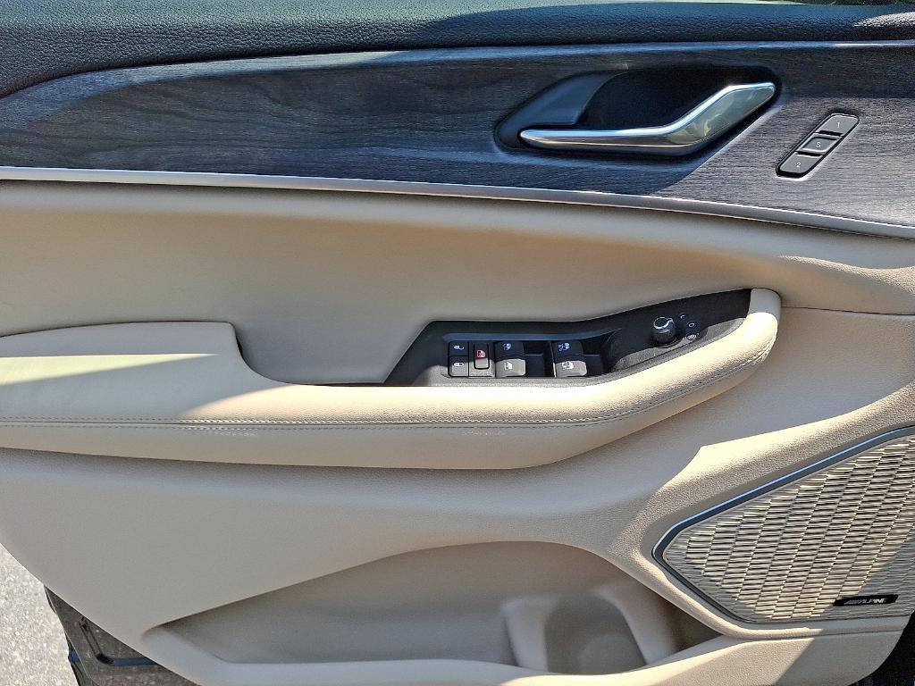 new 2025 Jeep Grand Cherokee car, priced at $54,044