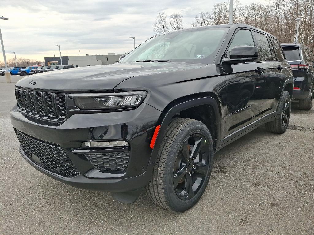 new 2025 Jeep Grand Cherokee car, priced at $56,044