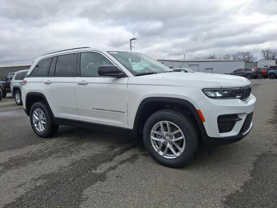 new 2025 Jeep Grand Cherokee car, priced at $41,515