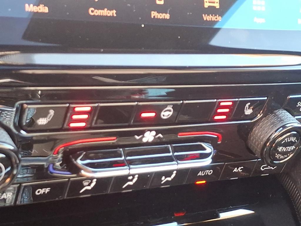 new 2025 Jeep Grand Cherokee car, priced at $53,534