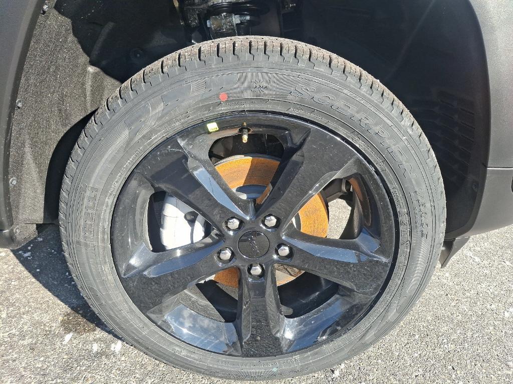 new 2025 Jeep Grand Cherokee car, priced at $53,534