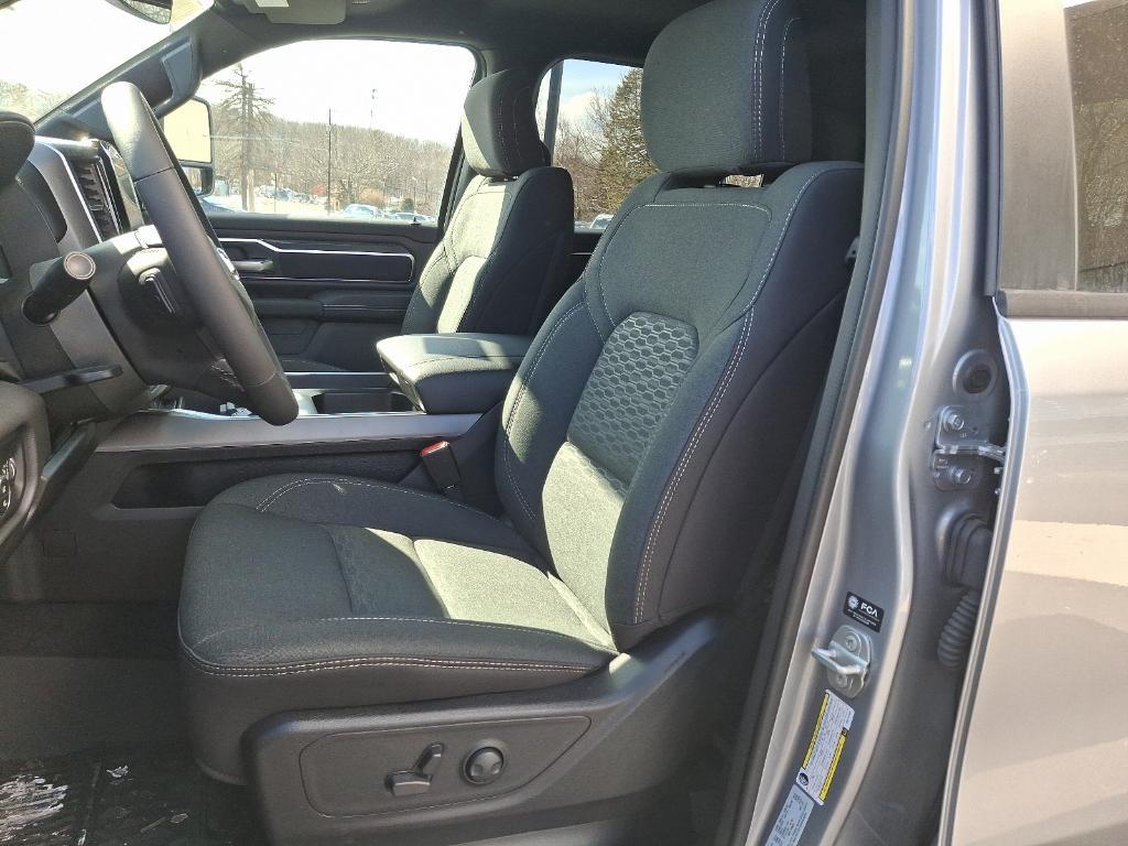 new 2025 Ram 1500 car, priced at $58,365