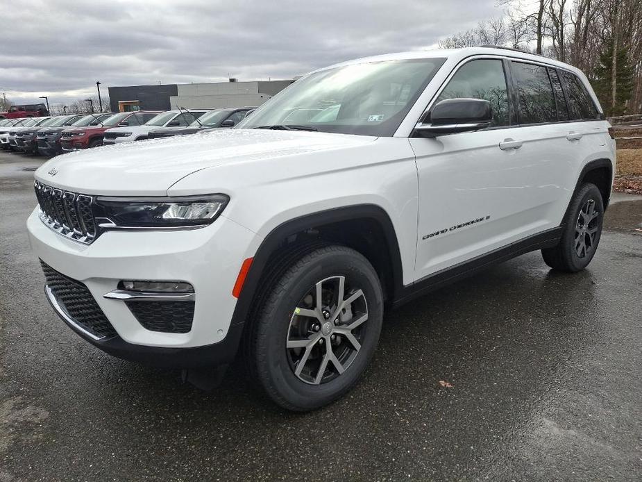 new 2025 Jeep Grand Cherokee car, priced at $52,021