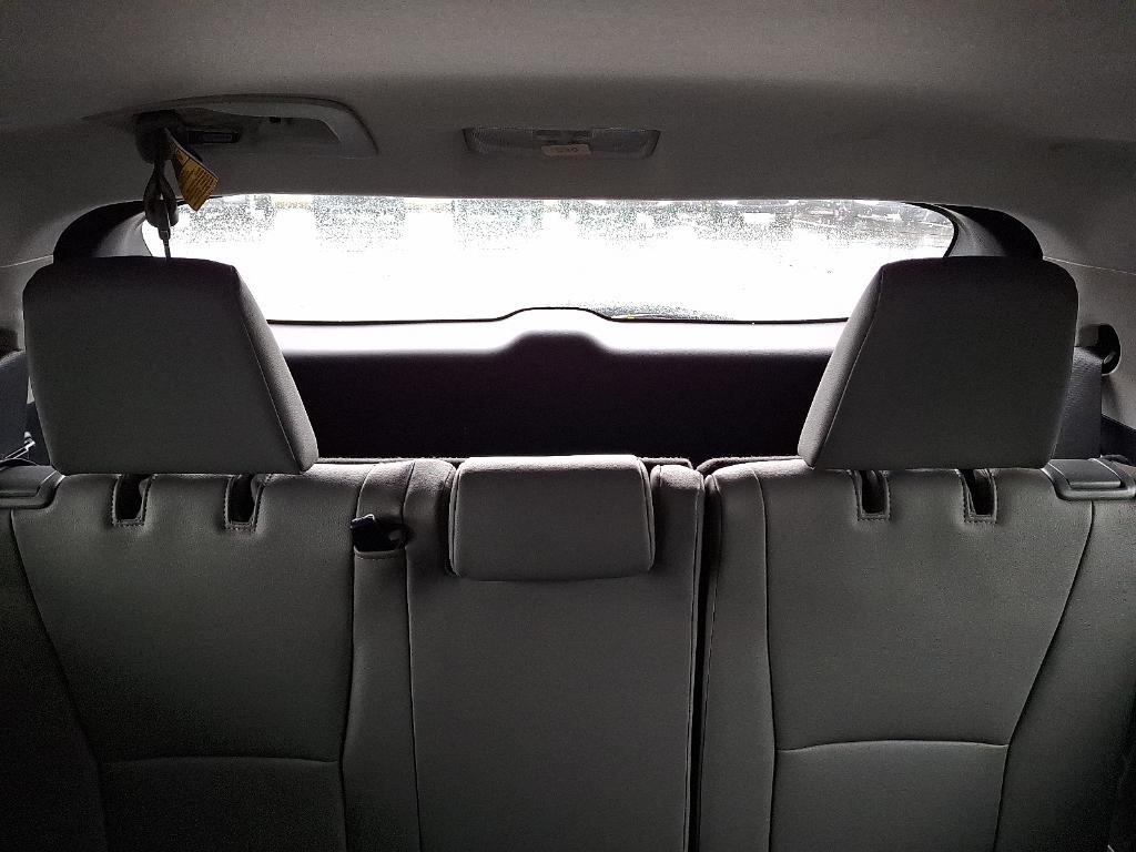 used 2020 Toyota Highlander Hybrid car, priced at $29,917