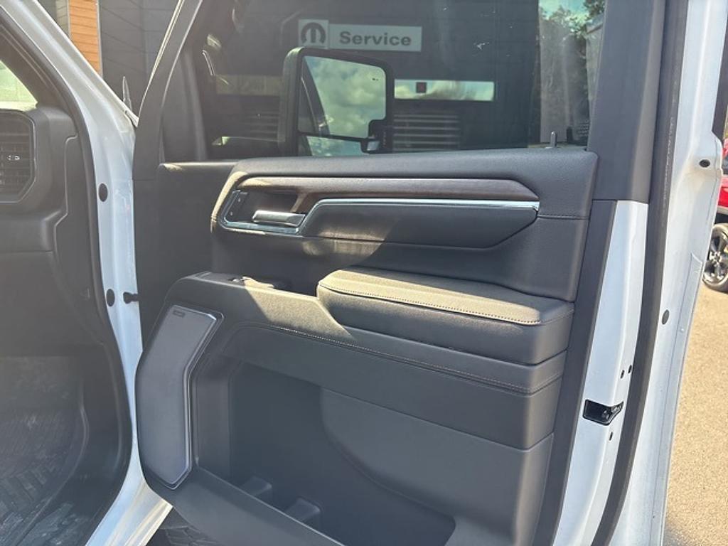 used 2024 Chevrolet Silverado 2500 car, priced at $68,635