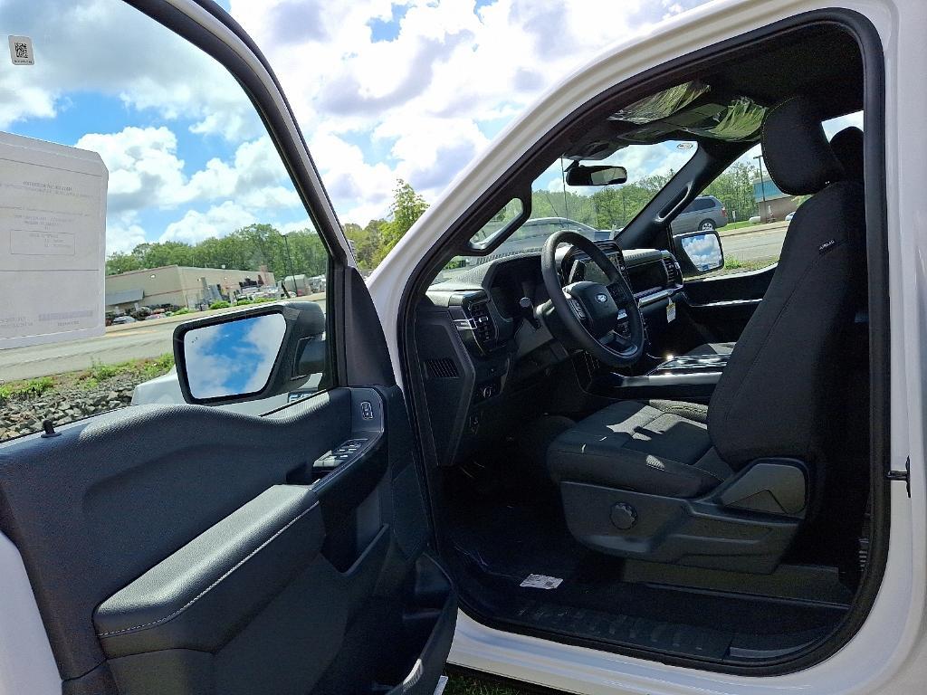 new 2025 Ford F-150 car, priced at $49,872