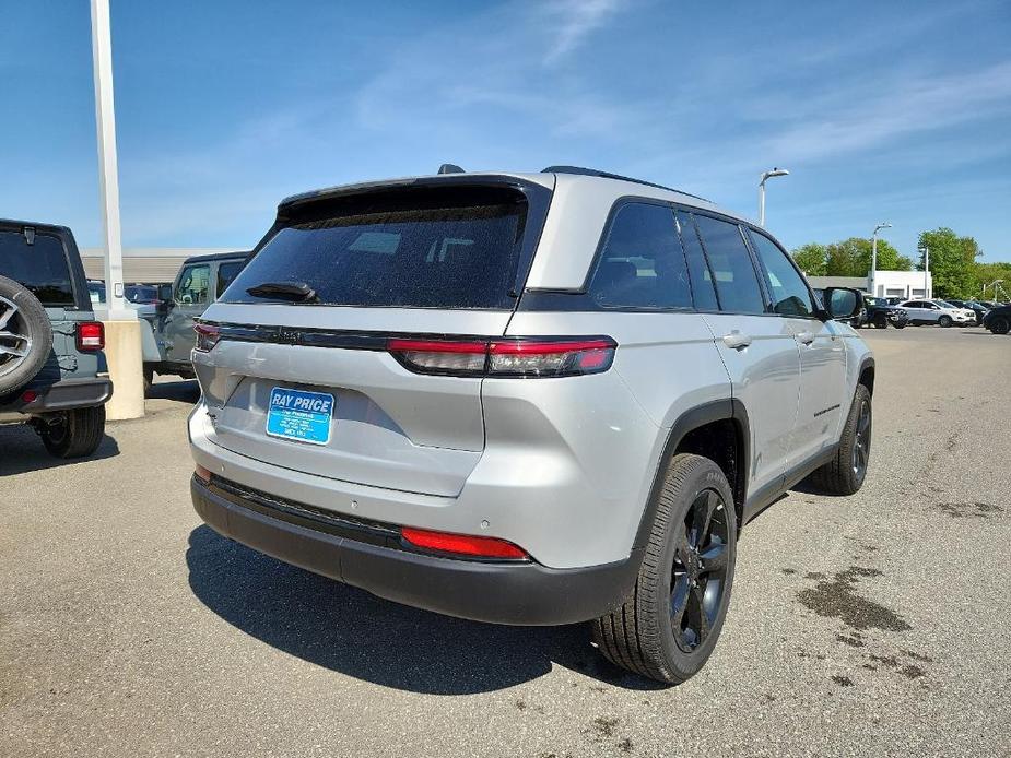 new 2024 Jeep Grand Cherokee car, priced at $47,071