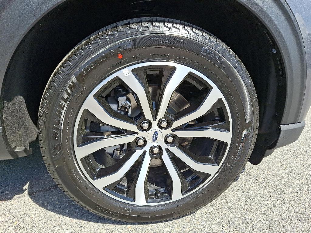used 2025 Ford Explorer car, priced at $47,366