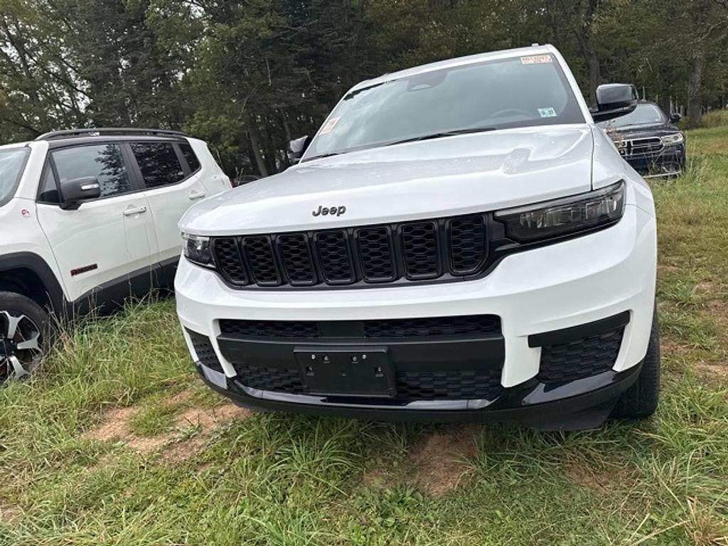 used 2022 Jeep Grand Cherokee L car, priced at $32,232