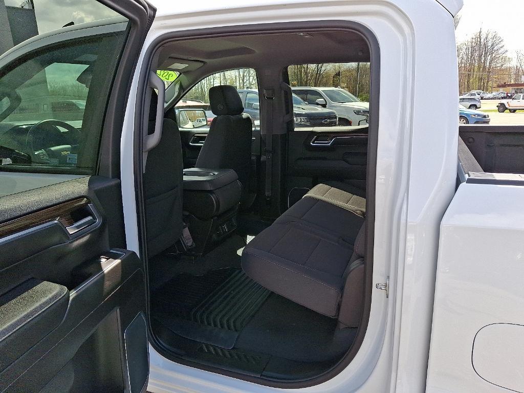used 2022 Chevrolet Silverado 1500 car, priced at $36,974