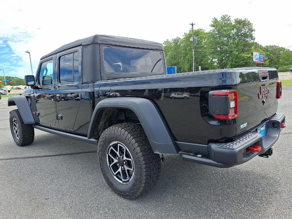 new 2025 Jeep Gladiator car, priced at $55,779