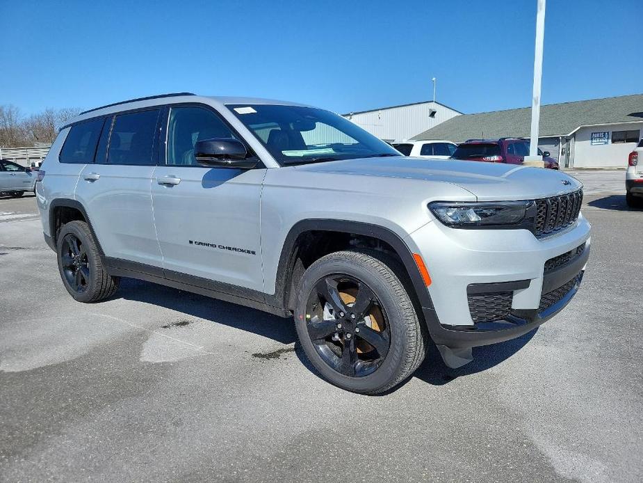 new 2024 Jeep Grand Cherokee L car, priced at $48,138