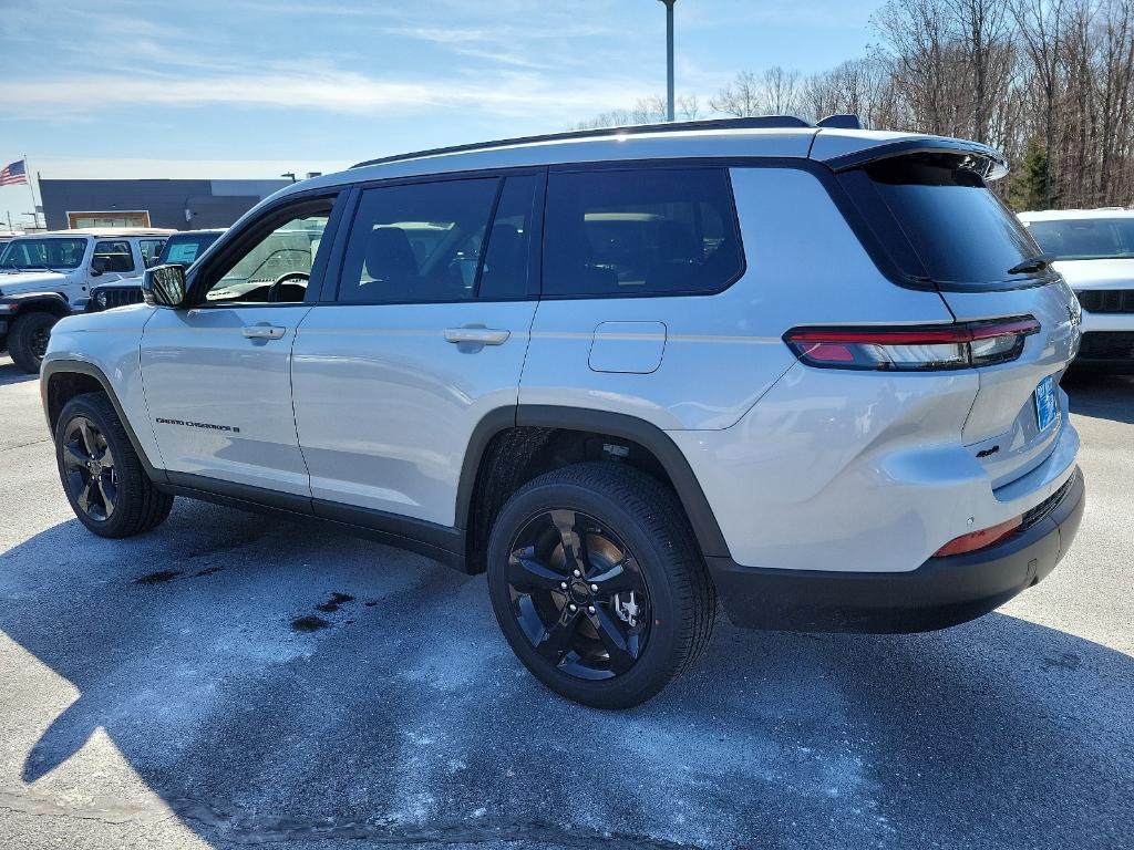 new 2024 Jeep Grand Cherokee L car, priced at $48,138