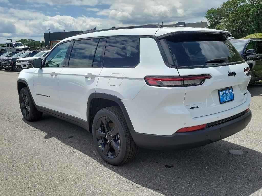 new 2024 Jeep Grand Cherokee L car, priced at $55,420