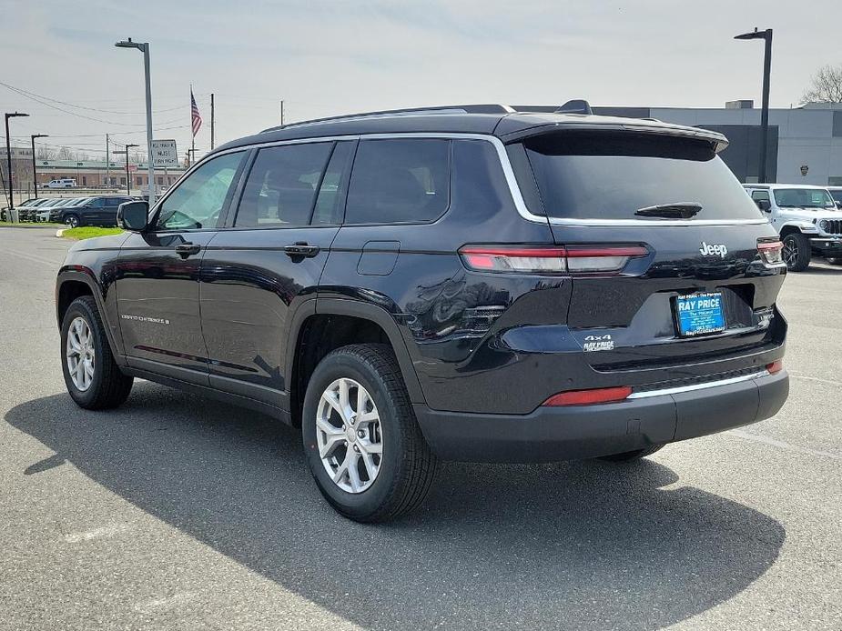 new 2024 Jeep Grand Cherokee L car, priced at $52,292