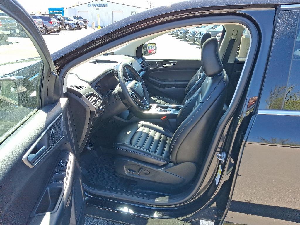 used 2022 Ford Edge car, priced at $26,947
