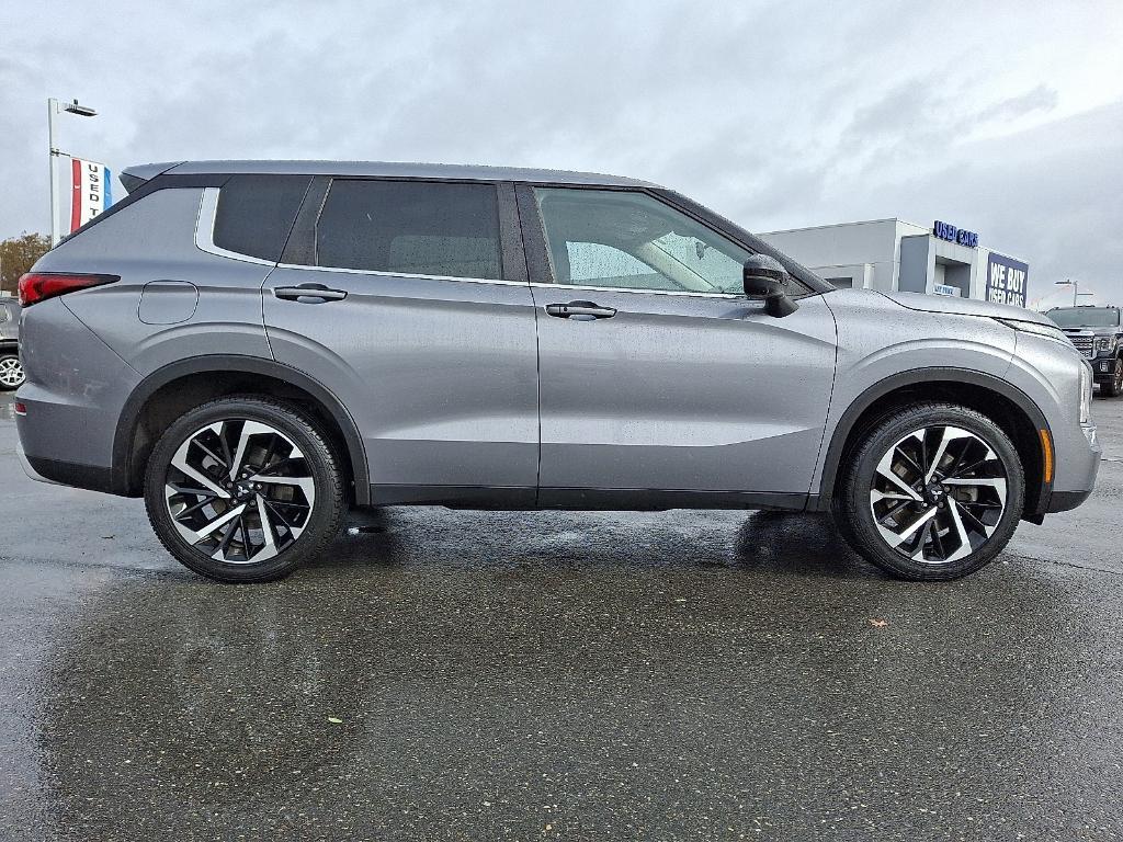 used 2022 Mitsubishi Outlander car, priced at $17,986