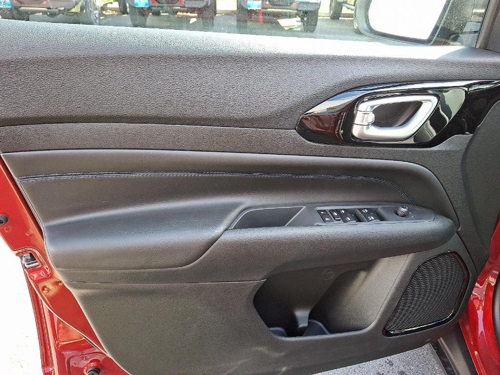 new 2026 Jeep Compass car, priced at $36,845