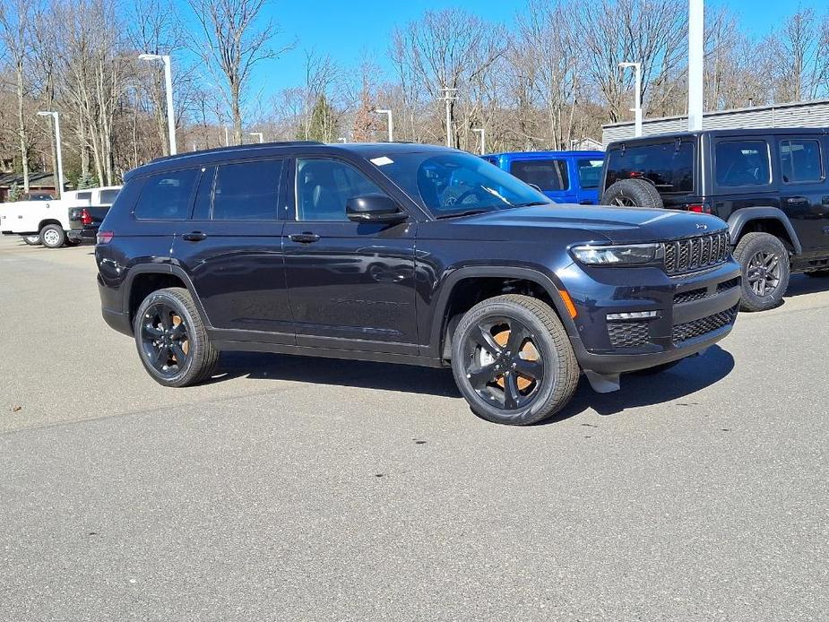 new 2024 Jeep Grand Cherokee L car, priced at $58,202