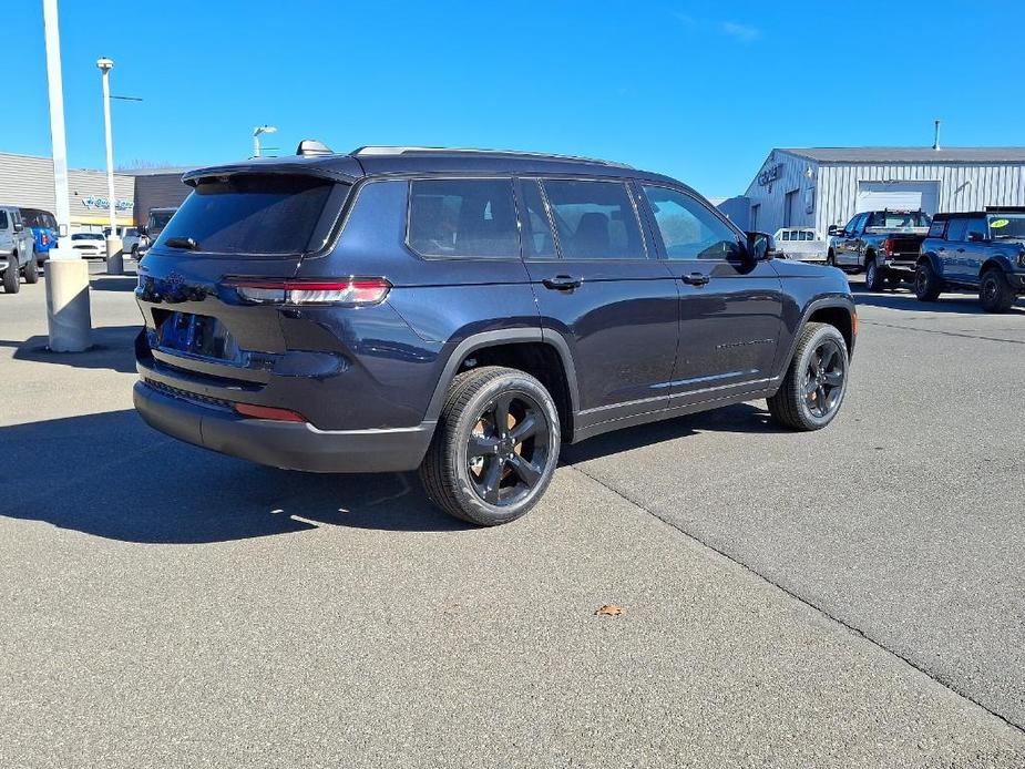 new 2024 Jeep Grand Cherokee L car, priced at $58,202