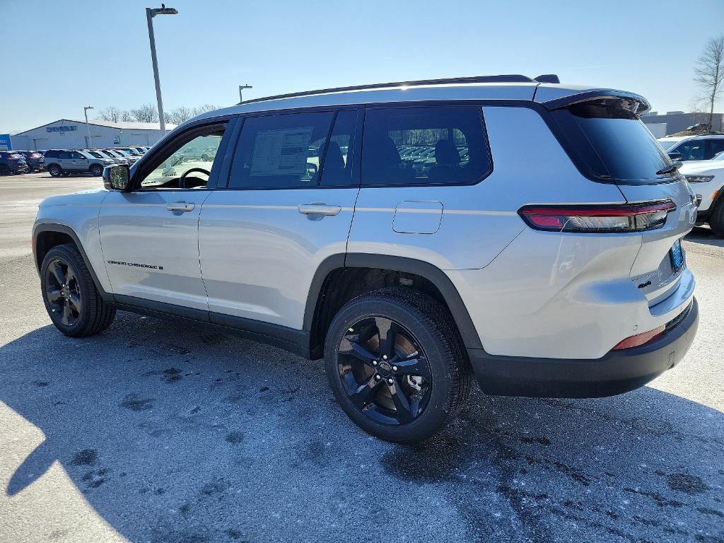 new 2024 Jeep Grand Cherokee L car, priced at $48,843