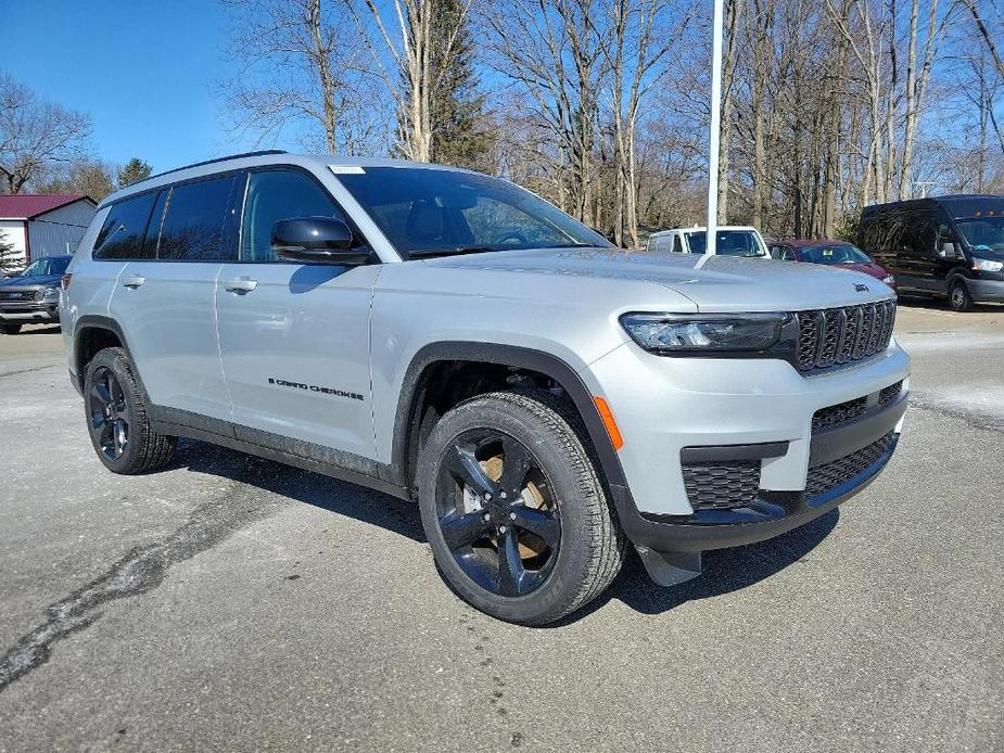 new 2024 Jeep Grand Cherokee L car, priced at $48,843