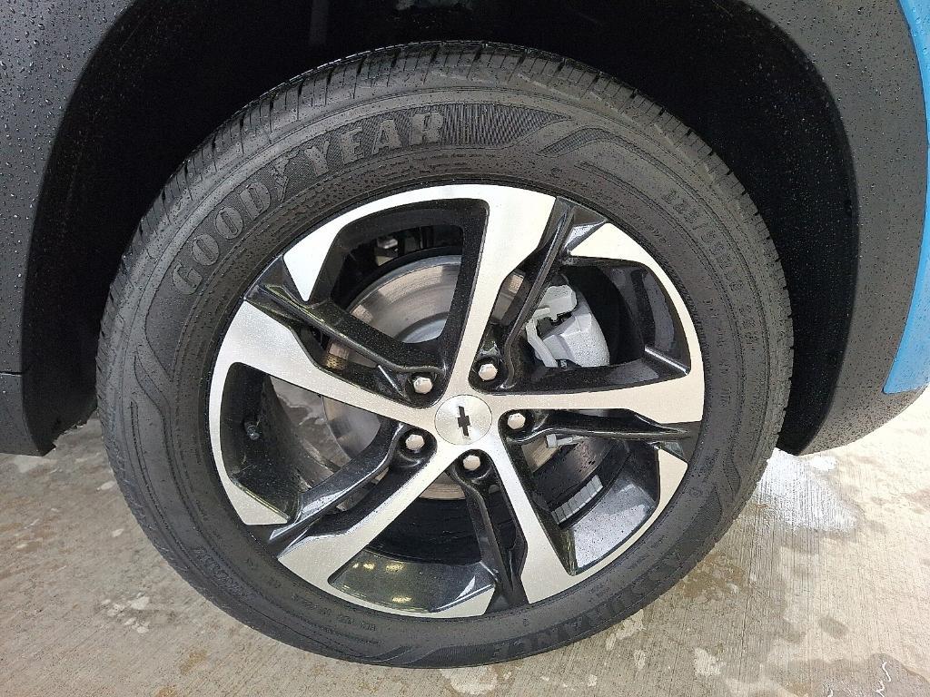 new 2025 Chevrolet Trax car, priced at $24,585