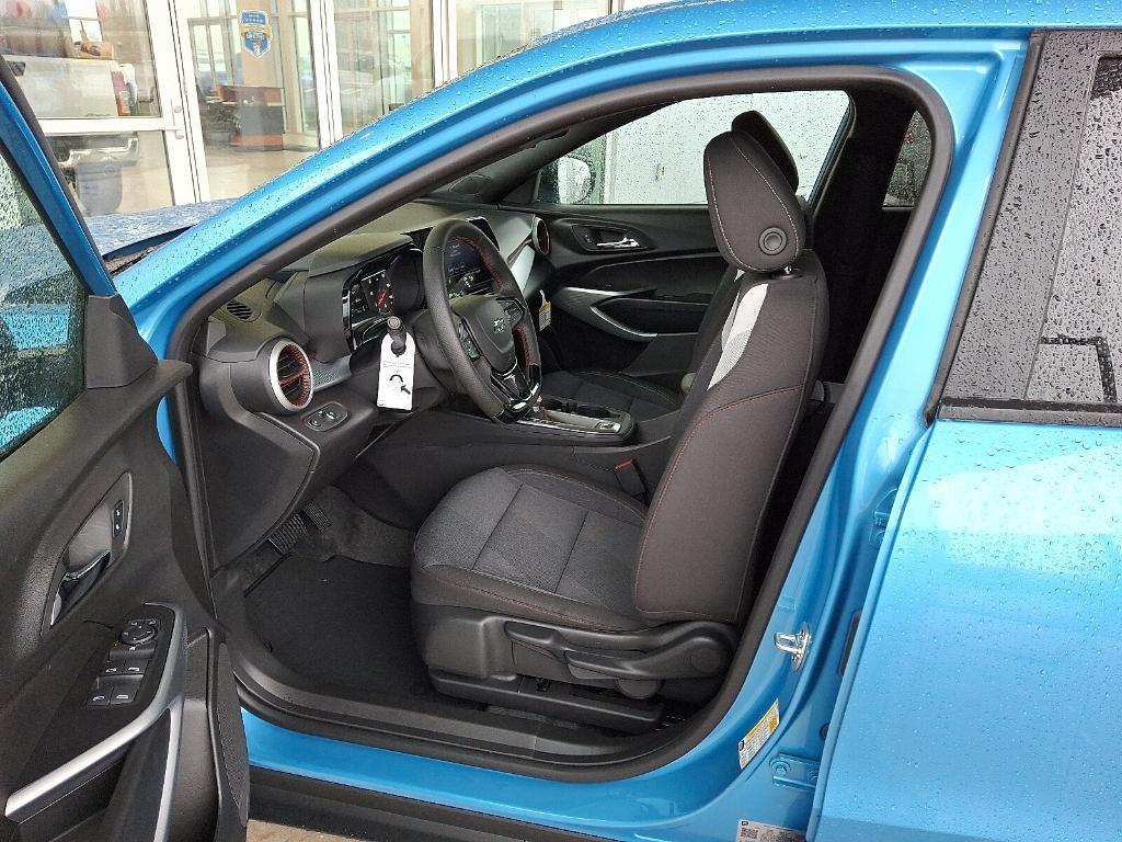 new 2025 Chevrolet Trax car, priced at $24,585