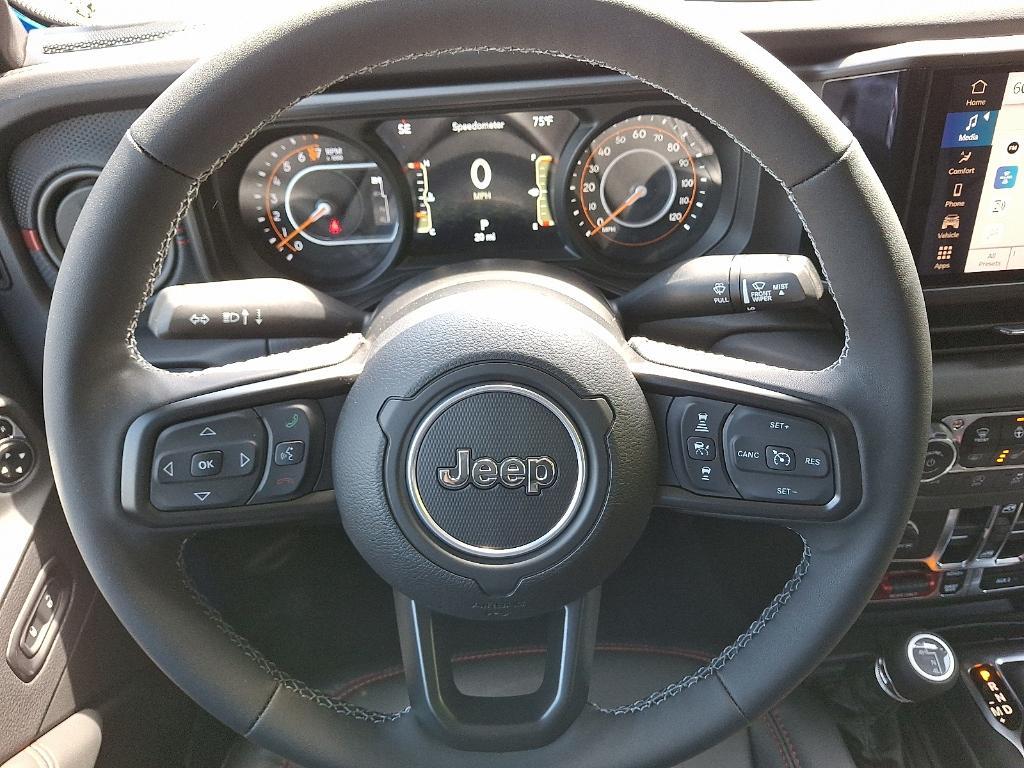 new 2025 Jeep Gladiator car, priced at $55,814