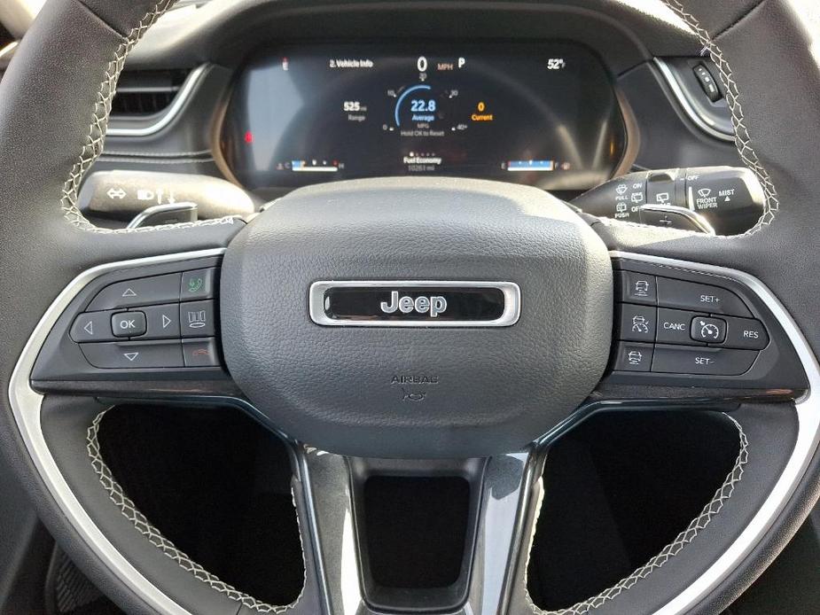 used 2023 Jeep Grand Cherokee car, priced at $34,596