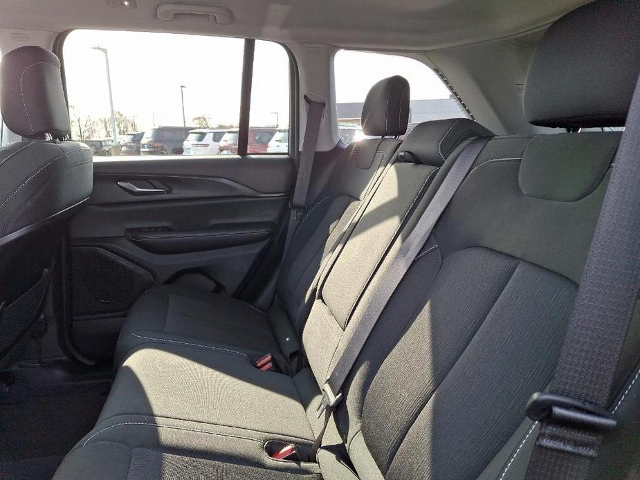 used 2023 Jeep Grand Cherokee car, priced at $34,596