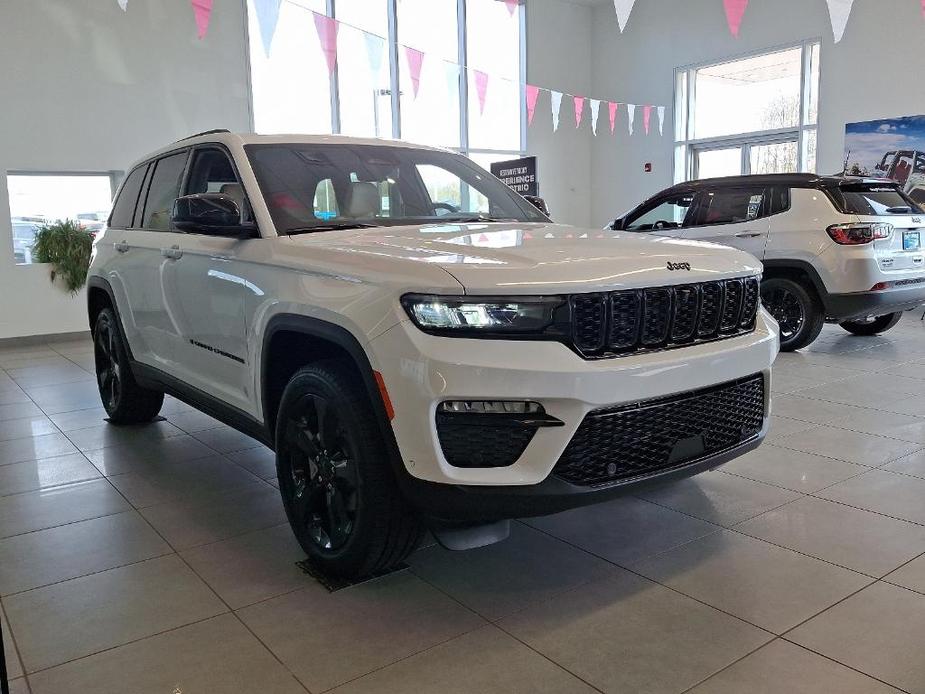 new 2024 Jeep Grand Cherokee car, priced at $57,242