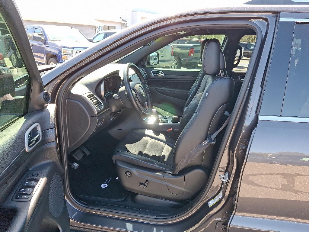 used 2021 Jeep Grand Cherokee car, priced at $29,245