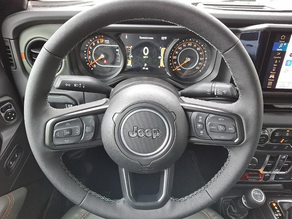 new 2025 Jeep Gladiator car, priced at $58,080