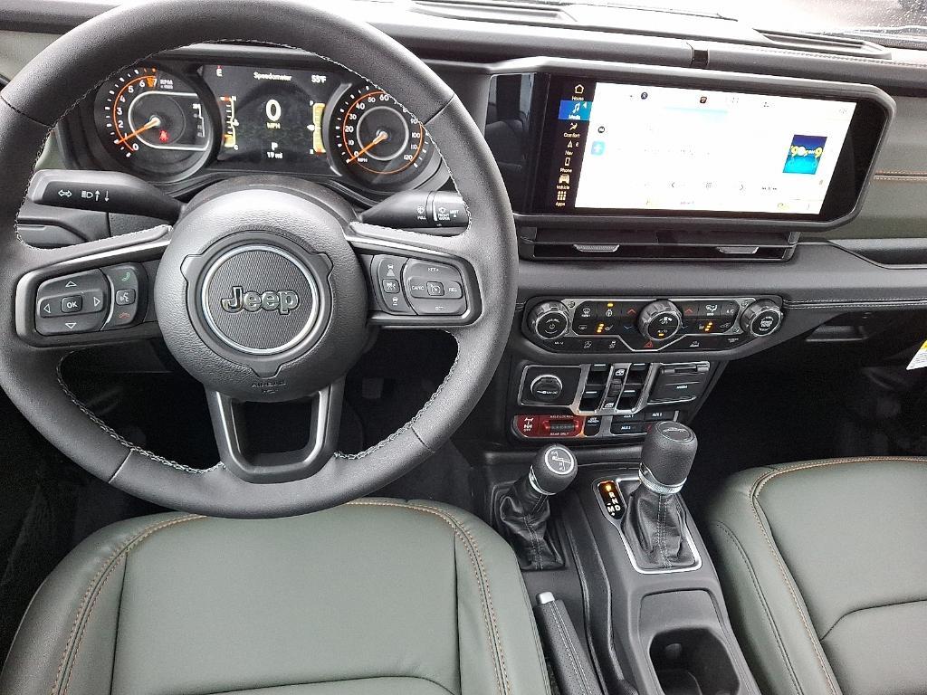 new 2025 Jeep Gladiator car, priced at $58,080