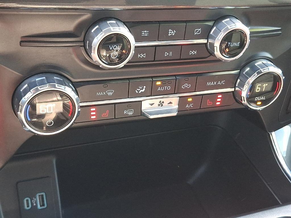 used 2021 Ford F-150 car, priced at $39,107