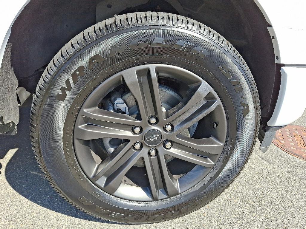 used 2021 Ford F-150 car, priced at $39,107