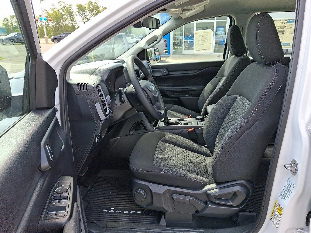 new 2025 Ford Ranger car, priced at $39,876